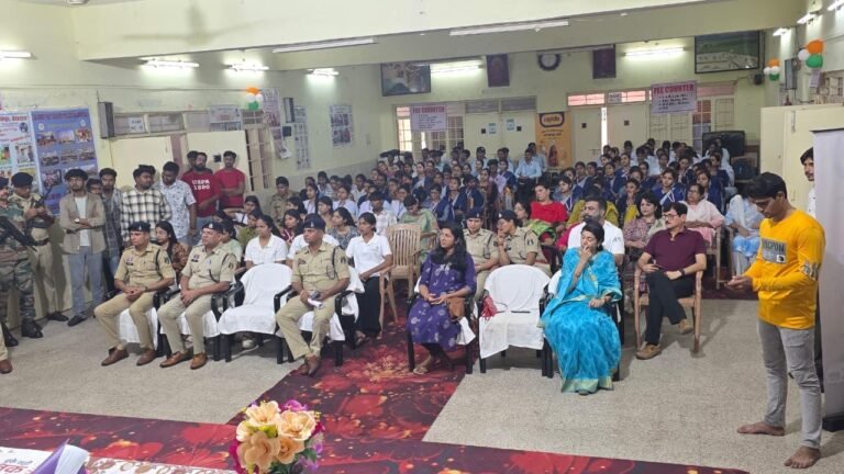 साइबर जागृति अभियान माध्यम से जुड़ रहे हर आयु वर्ग के लोग