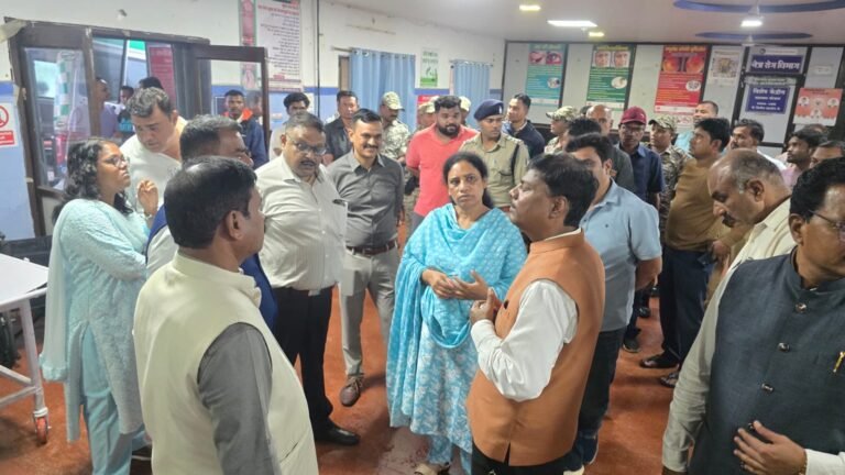 बाल-बाल बचे मंत्री केदार कश्यप! काफिले में बड़ा हादसा, स्कॉर्पियो ने कार और फॉलो वाहन को मारी जोरदार टक्कर; PA समेत 5 पुलिसकर्मी घायल